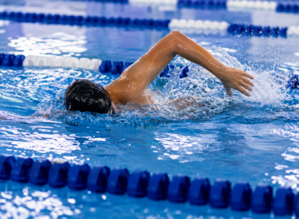 Escuela de Especialización Deportiva abre nuevas oportunidades de formación en natación